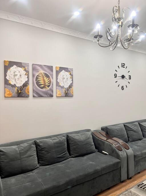 2-Х Комнатная В Золотом Квадрате Daire Almatı Dış mekan fotoğraf
